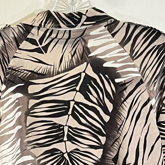 Abstract Silk Button Blouse Top Womens Medium Animal Print Tropical Safari Artsy - Picture 3 of 8